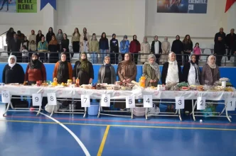 Musta Kadin Ciftciler Arasinda En Iyi Peynir Yarismasi Duzenlendi
