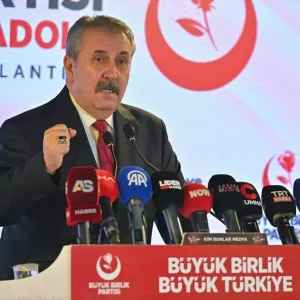 Mustafa Destici 15 Yasin Sucta Yargi Yasi Olmasi Gerekiyor