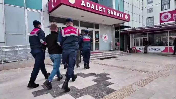 Orduda Nitelikli Dolandiricilik Operasyonu 4 Tutuklama
