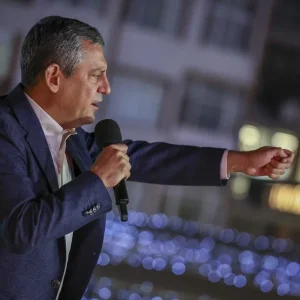 Ozgur Ozelden Kanal Istanbul ve Yolsuzluk Iddialari Uzerine Sert Aciklamalar