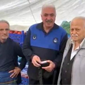 Pazarci Mefhar Karademir Buldugu Cantayi Sahibine Teslim Etti