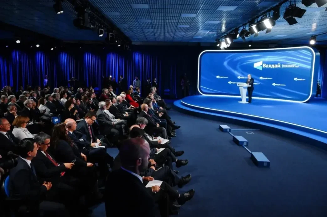 Putin Rusya iki devletli cozume katki saglayacaksa Trumpin Gazzeye iliskin