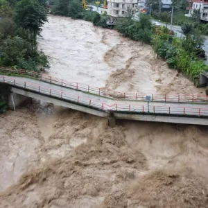 Rizede Sel ve Heyelan Sonrasi Maddi Hasar 12 Milyar Lira