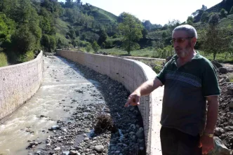 Rizeli Cay Ureticisi Dere Islahi Nedeniyle Magdur Oldu