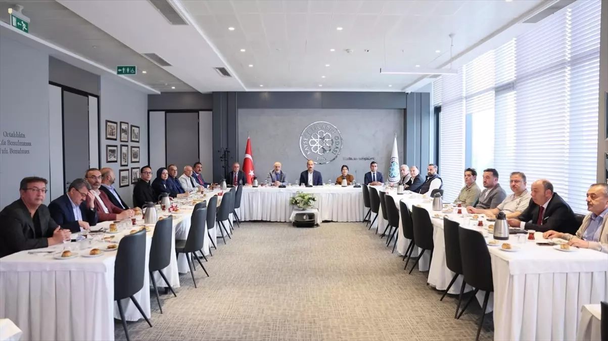 SGK ve KTOdan Is Dunyasina Bilgilendirme Toplantisi