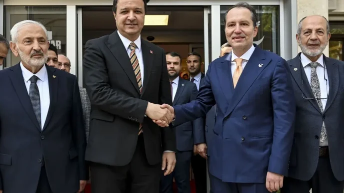 Saadet ve Yeniden Refah Partisi Liderlerinden Ortak Basin Toplantisi
