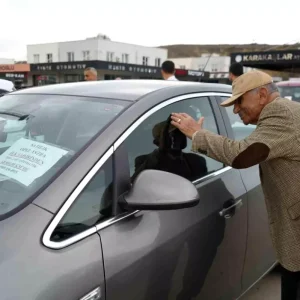 Samsun Ikinci El Oto Pazarinda Yilsonu Hareketliligi