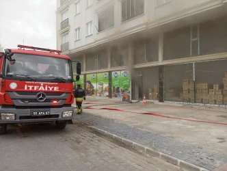 Samsunda Depoda Cikan Yangin Hasara Neden Oldu