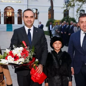 Sanayi ve Teknoloji Bakani Kacir Bilecik Valiligini Ziyaret Etti