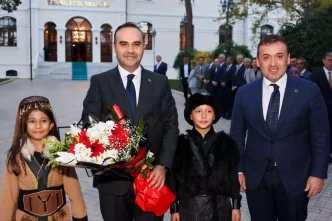 Sanayi ve Teknoloji Bakani Kacir Bilecik Valiligini Ziyaret Etti