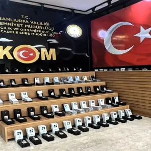 Sanliurfada 96 Milyon TL Degerinde Kacak Telefon Operasyonu