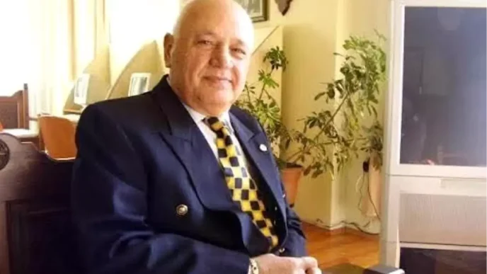 Sefik Cercioglundan Ugur Dundara Yanit Sorumlu Yayincilik Beklerdim