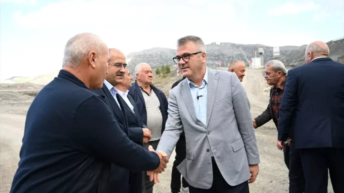 Seydişehir Belediye Başkanı Ustaoğlu Alacabel Tüneli İncelemelerinde Bulundu 2 Seydisehir Belediye Baskani Ustaoglu Alacabel Tuneli Incelemelerinde Bulundu