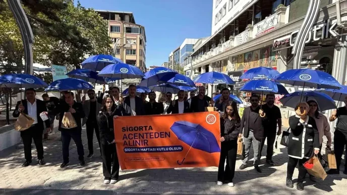 Sigorta Acenteleri Vanda Sigorta Haftasini Kutladi