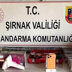 Sirnakta Gumruk Kacagi Malzeme Operasyonu 14 Milyon Lira Degerinde Ele