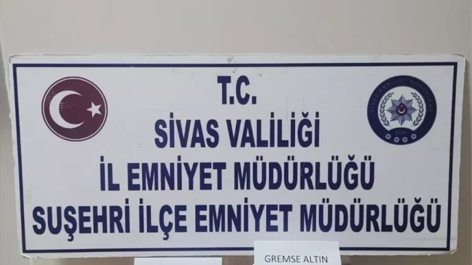 Sivas'ta Sahte Altın Satmaya Çalışan 3 Zanlıdan 1'i Tutuklandı 5 Sivasta Sahte Altin Satmaya Calisan 3 Zanlidan 1i Tutuklandi