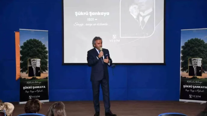 Sukru Sankaya 20 Yilinda Anildi Egitim ve Sanayiye Katkilari vurgulandi