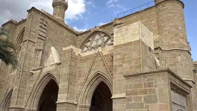 THY bu yil KKTCye 21 milyon yolcu tasimayi hedefliyor