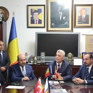 Ticaret Bakani Omer Bolat Romanyada Is Dunyasi Temsilcileriyle Gorustu
