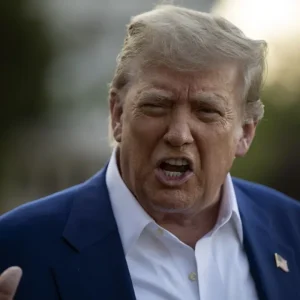 Trump Cin bizimle anlasmazsa yuzde 150 ek gumruk vergisi odemek