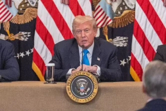 Trump ve Si Cinping Guney Korede Gorusecek