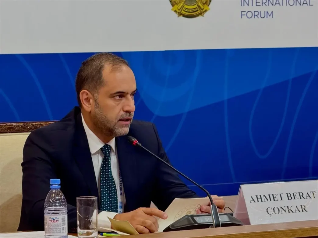 Turkiye Temiz Enerji Gecisinde Kilit Rol Oynamayi Hedefliyor