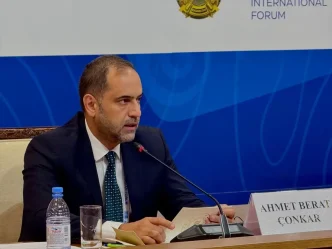Turkiye Temiz Enerji Gecisinde Kilit Rol Oynamayi Hedefliyor