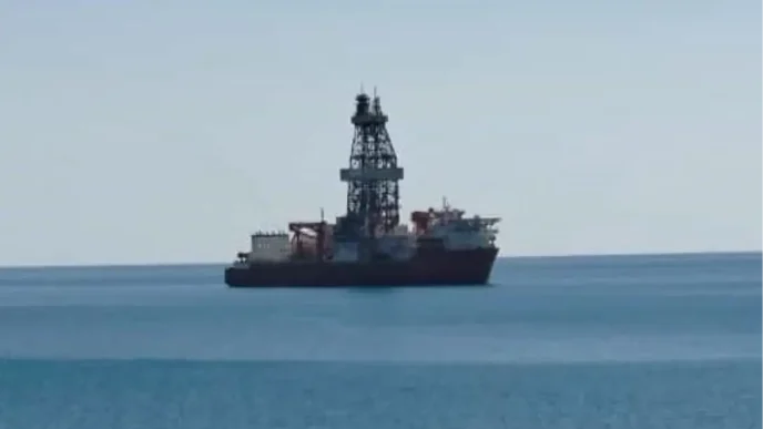 Turkiyenin 5 Sondaj Gemisi West Draco Akdenizde Demirledi