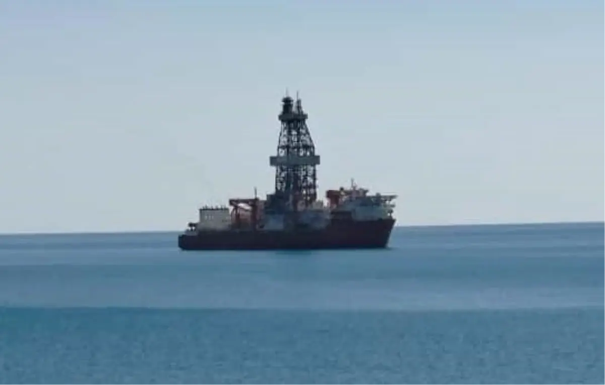 Turkiyenin 5 Sondaj Gemisi West Draco Akdenizde Demirledi