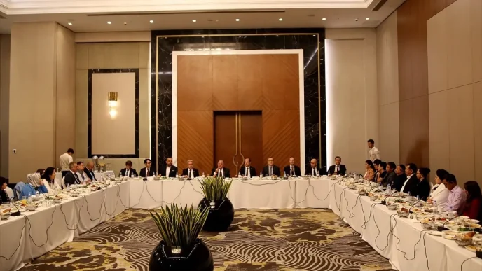 Turkiyenin Kirgizistandaki toplam yatirimlari 1 milyar 400 milyon dolari asti