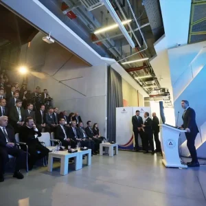 Turkiyenin Yenilenebilir Enerji Devrimi ve Nukleer Guc Vizyonu