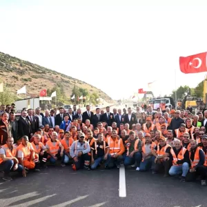 Ulastirma ve Altyapi Bakani Uraloglu Tarim ticaret ve turizme can