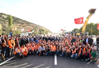 Ulastirma ve Altyapi Bakani Uraloglu Tarim ticaret ve turizme can