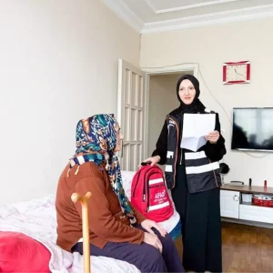 Umraniye Belediyesinden Yaslilara Yonelik Evimde Guvendeyim Projesi