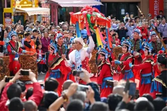 Urumqi Havalimaninda Yabanci Turistler Icin Yeni Hizmet Merkezi Acildi
