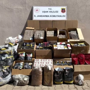 Usakta Kacak Tutun Operasyonu Buyuk Miktarda Ele Gecirildi