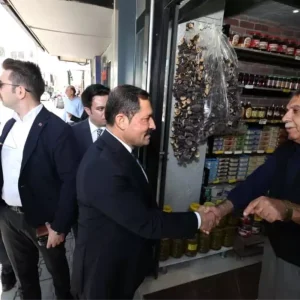 Vali Masatli Samandagda Esnaf Ziyaretinde Sicak Anlar Yasandi