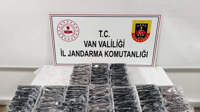 Vanda 150 Bin TL Degerinde Kacak Gozluk Ele Gecirildi