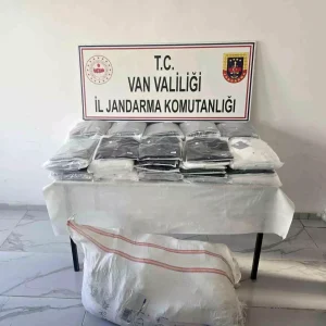 Vanda 3 Milyon TL Degerinde Gumruk Kacagi Malzeme Ele Gecirildi