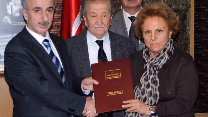 Yusuf Celalettin Ersoyun Vefatinin Birinci Yili Anma Toreni Duzenlendi