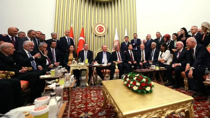 kulisleri sallayan erdogan muhalefet fotografina 19109242 375 amp
