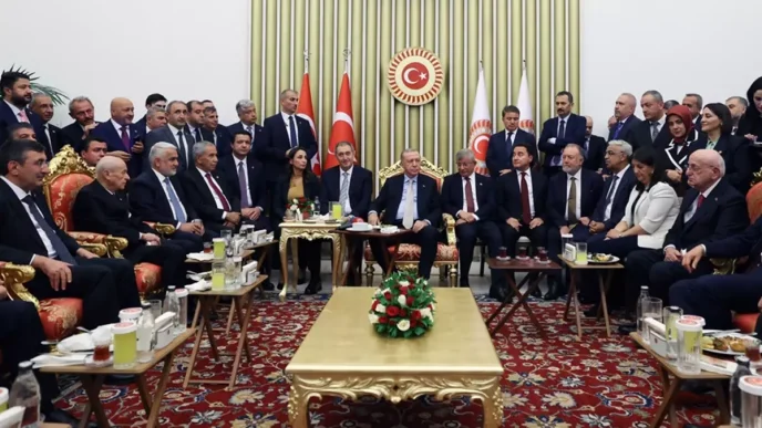 meclis acilisina damga vuran fotografa erdogan 19110103 2237 amp