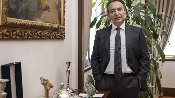 operasyon sonrasi ciner grubu nda istifa depremi 19119313 5383 amp