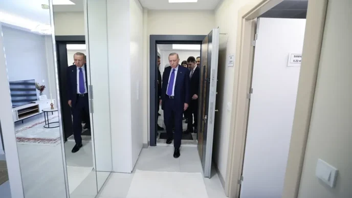 Yüzyılın Konut Projesi'nin detaylarını açıklayan Cumhurbaşkanı Erdoğan, örnek daireyi inceledi 14 yuzyilin konut projesi nin detaylarini aciklayan 19182564 4809 amp